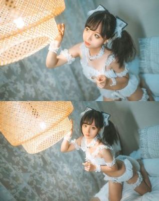蓝色项圈