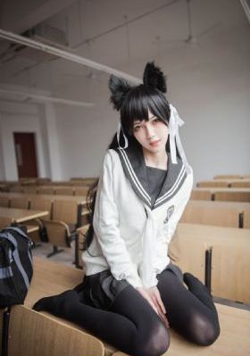 三人弄娇妻高潮3p